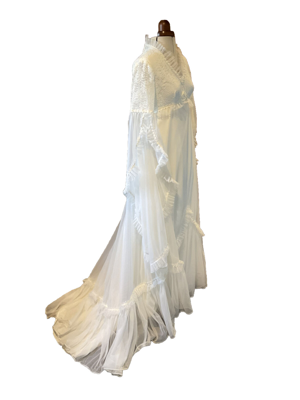 VINTAGE 1970’s MEDIEVAL STYLE WHITE LACE & CHIFFON EMPIRE LINE WEDDING ...