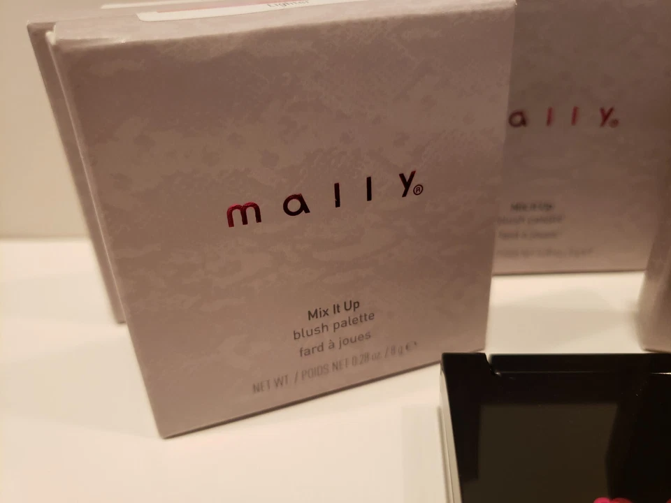 MALLY- Lot of 25 -Mix It Up Blush Palette - Lighter - 0.28 Oz - NIB - Image 4 of 4