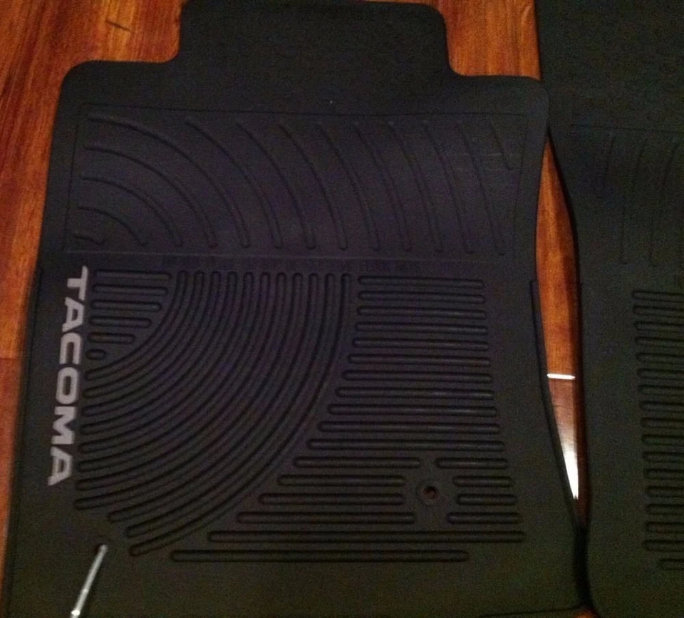 Alfombrillas de goma Toyota Tacoma 2005-2006-2007 para todo clima OEM 2 piezas Foto 3 de 3