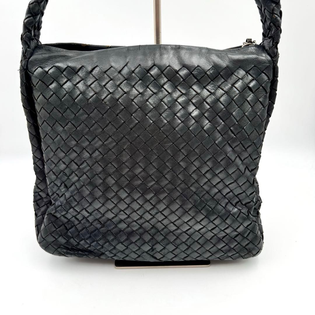 Bottega Veneta Intrecciato Leather Shoulder Bag Black Unisex With Dust Bag Used thumbnail 2