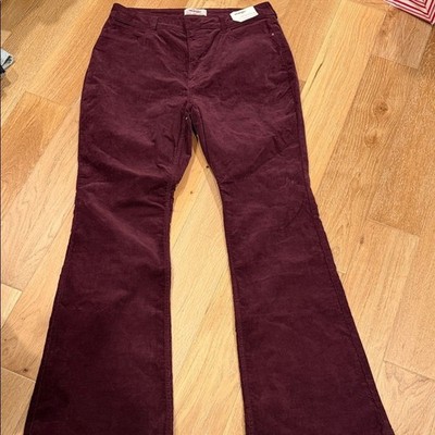 Wrangler Women's corduroy Flare Jeans high rise fierce  32x32