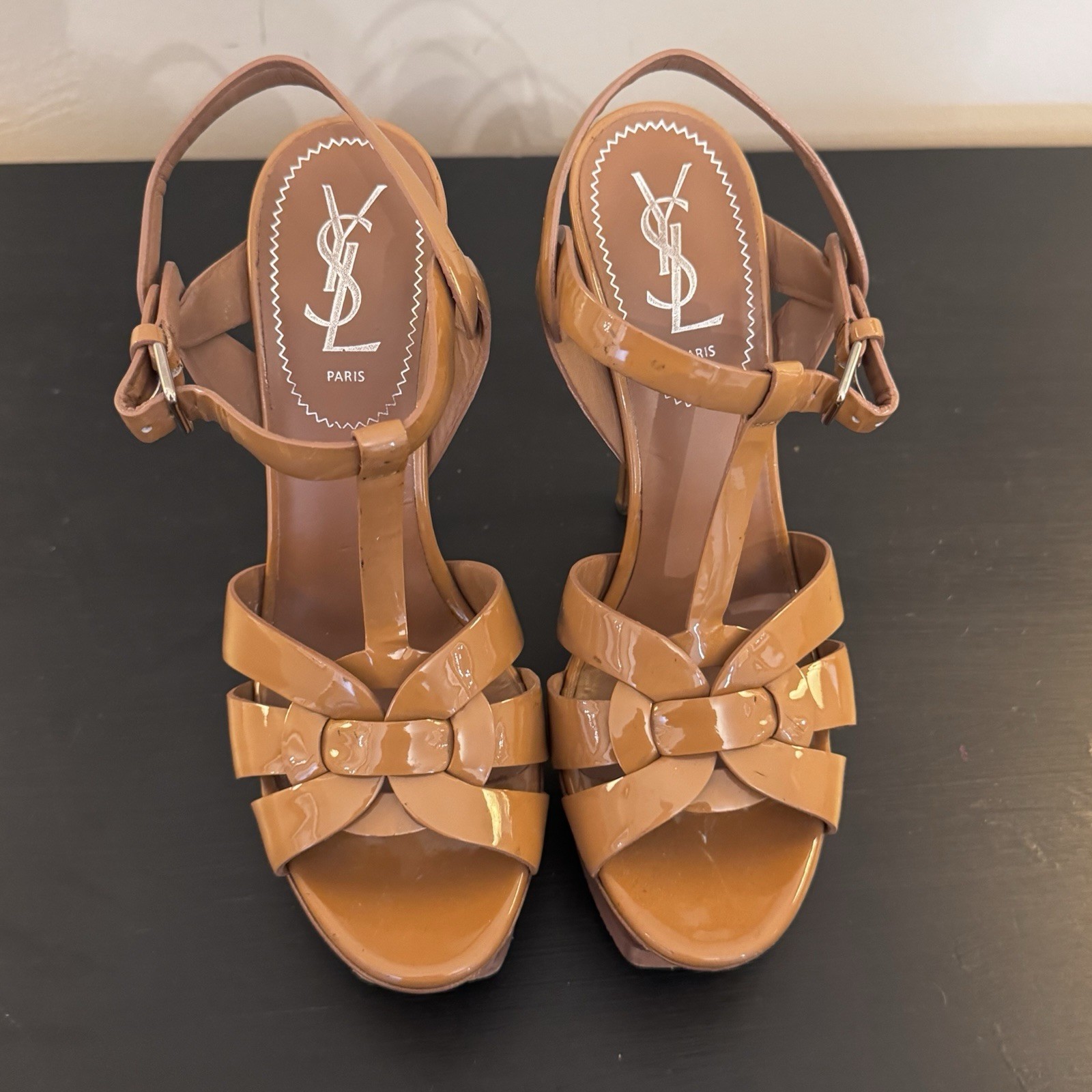 Sandali YSL Saint Laurent Tribute in pelle verniciata plateau beige tacco 37 5 7 5