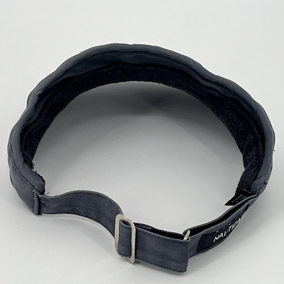 De colección Años 90 Y2K Nautica Visera Sombrero - Correa Trasera Desteñida Azul Marino Exterior Gorra para el Sol En muy buen estado Foto 4 de 4