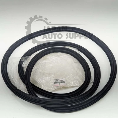 OEM GENUINE TOYOTA 96-02 4RUNNER BACK DOOR HATCH SEAL WEATHERSTRIP 67881-35020 - Image 1 of 4
