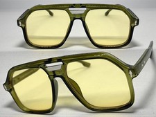 Men's Women Classic Vintage Retro Style SUNGLASSES Large Green Frame Yellow Lens