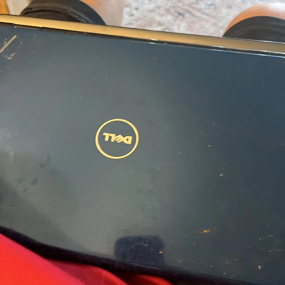 Laptop Dell Inspiron N4010 14" solo para piezas Foto 3 de 4