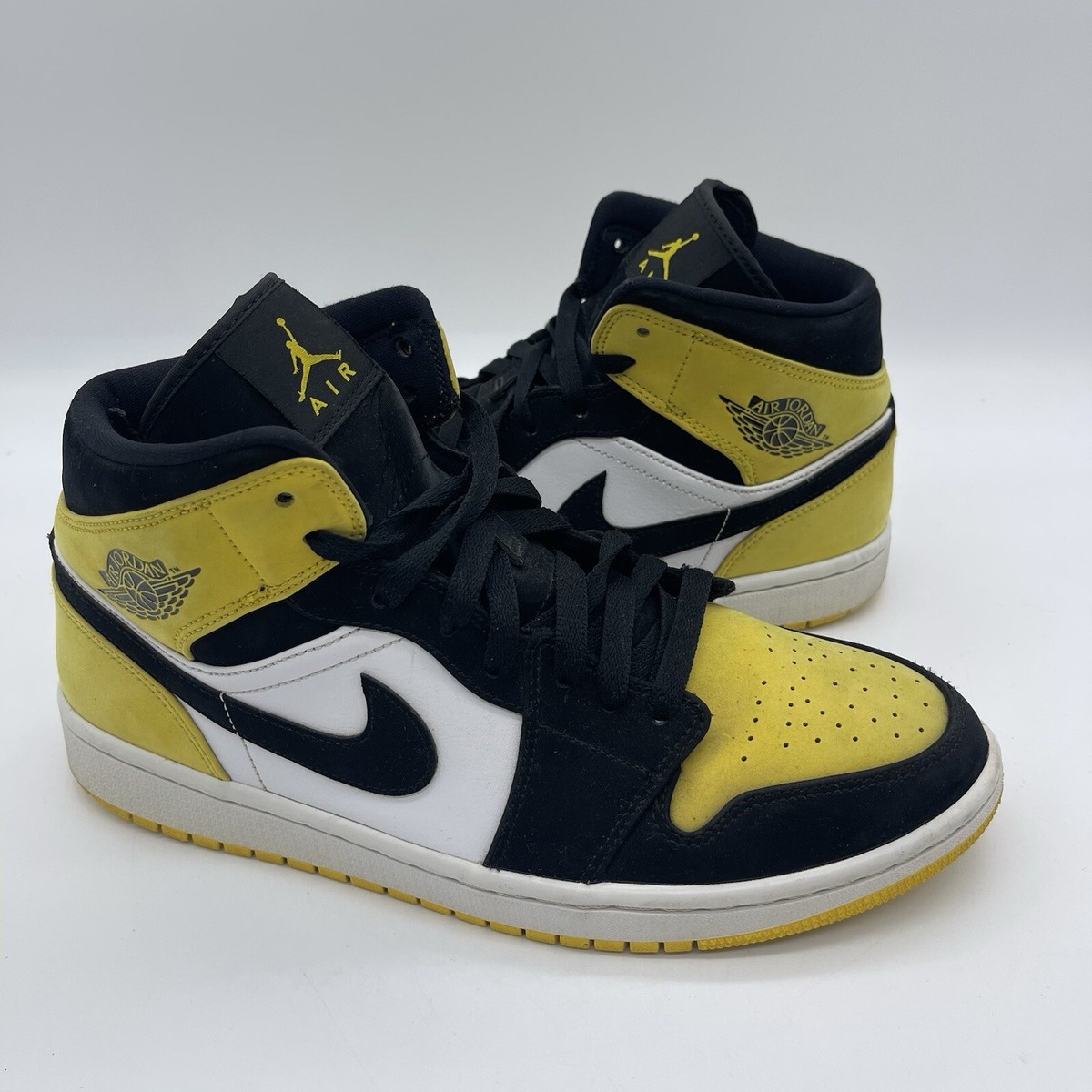 aj1 mid yellow toe