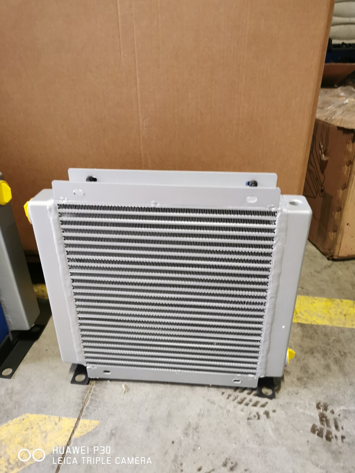 12V, 37 GPM Capacity Mobile  Hydraulic Oil Cooler Fan Including Sensor