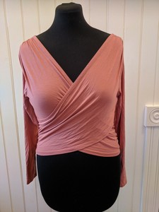 long sleeve v neck wrap top
