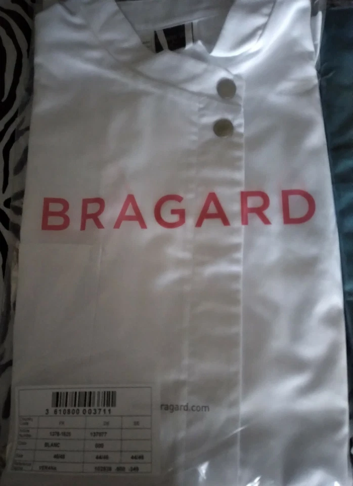 Chef uniform lot 2 New Bragard women C 1 white and 1 teal side Pocket sz 14/16  - Image 3 of 4