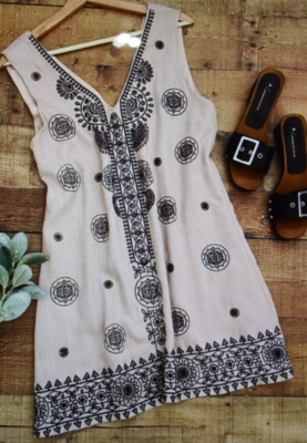 sachin and babi light blue dress en Creme Other | New Embroidered en Creme Dress Blue White Long Sleeve Made in India Karisfashion | Color: Blue/White