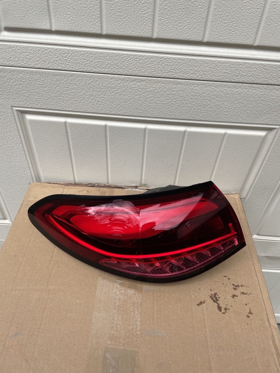 2022-26 MERCEDES W254 GLC 63 AMG LED TAIL LIGHT LEFT OEM 