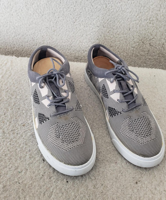 Clarks Women Sneakers 9.5 Gray Fabric Knit Lace Up Casual Comfort Stretch Shoes