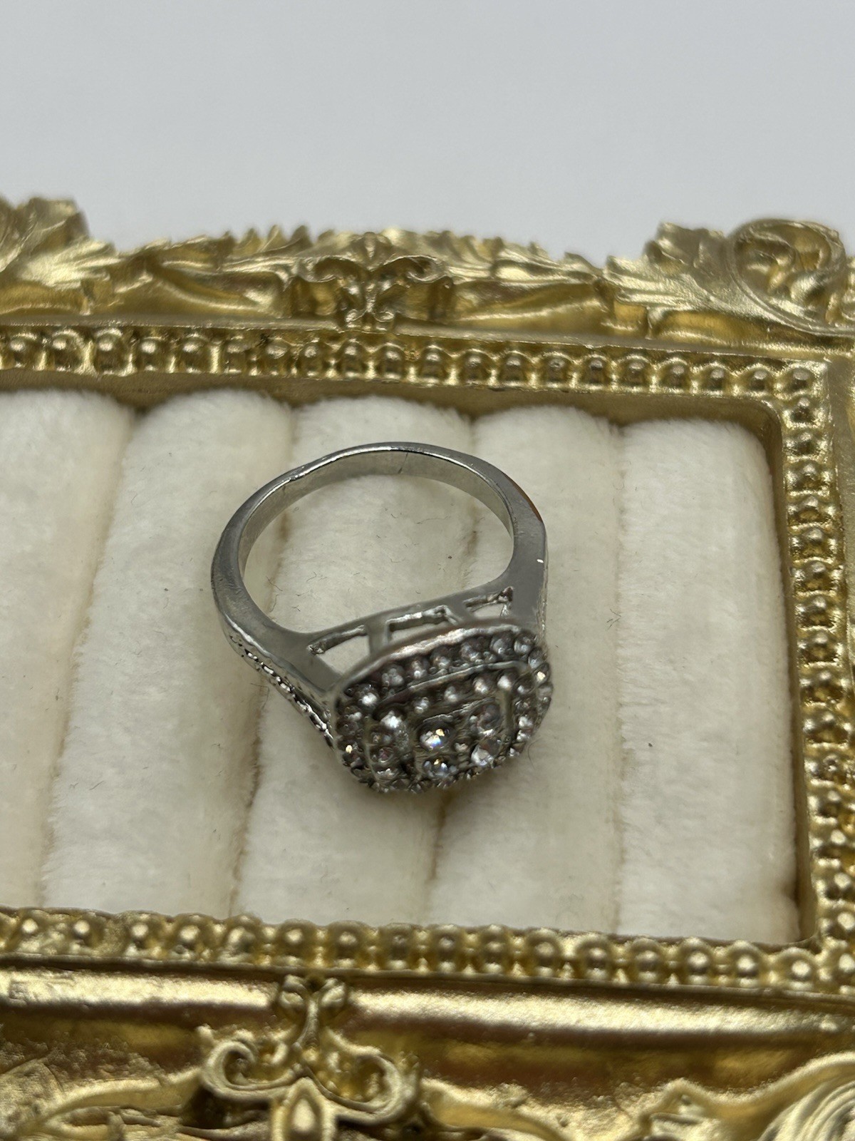 Silver Tone Halo Cluster Statement Ring Size 6.5 … - image 9