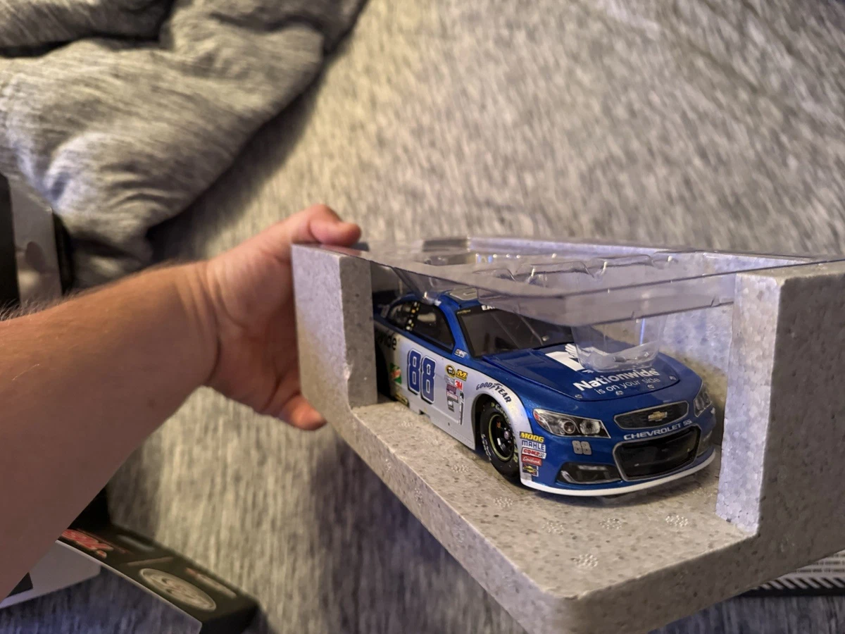 Dale Earnhardt Jr Diecast Racing Cars 2016 Vehicle Year for sale
