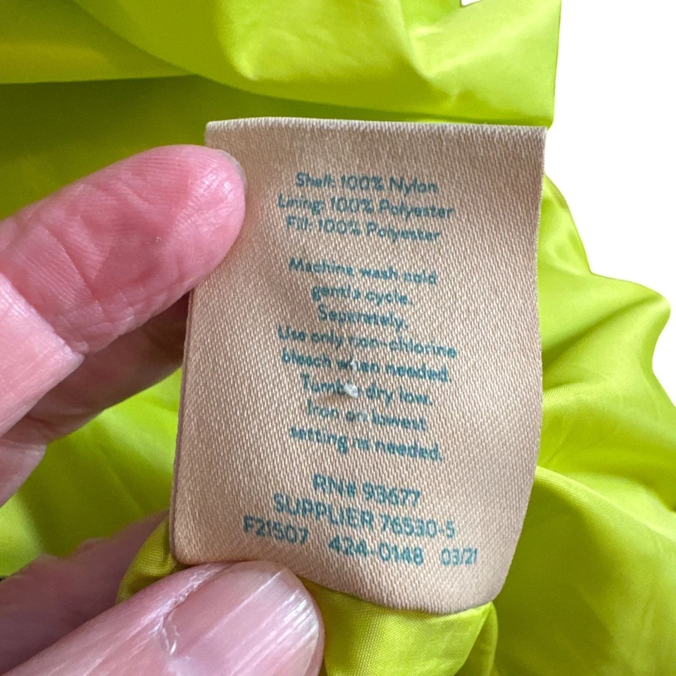 Chaqueta acolchada Thereabouts Boys XL 18/20 Husky negra y verde neón con capucha de nailon trasero Foto 4 de 4