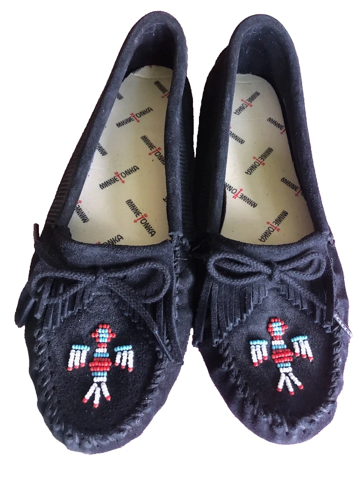 Minnetonka Kilty Black Suede Beaded Thunderbird Boho Moccasins Flats Size 9 - Image 2 of 4