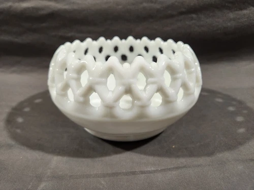 vtg westmoreland milk glass Rose Bowl doric  Pattern