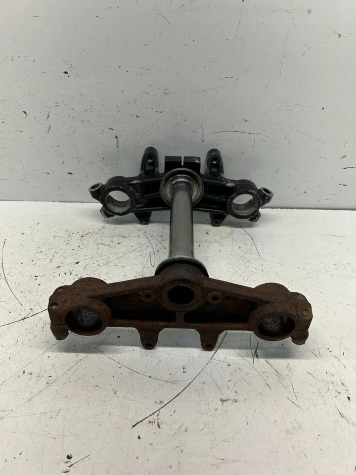 Yamaha dt125 dt 125 triple árbol / yema de dirección (1980 DT125G) Foto 3 de 4