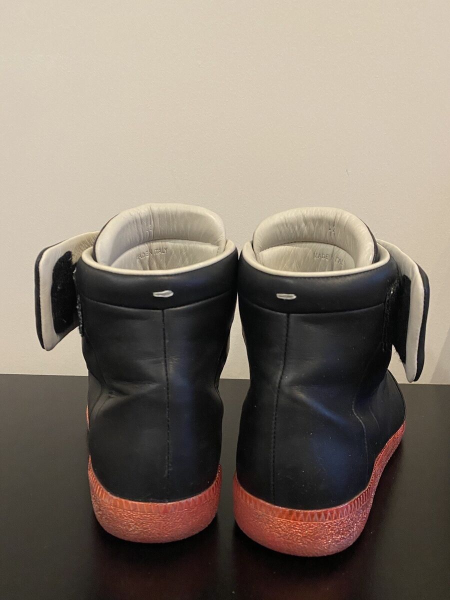 Maison Martin Margiela Future Black Metallic Red Sz 42 (US 9 Maison Martin Margiela Future Black Metallic Red Sz 42 (US 9
