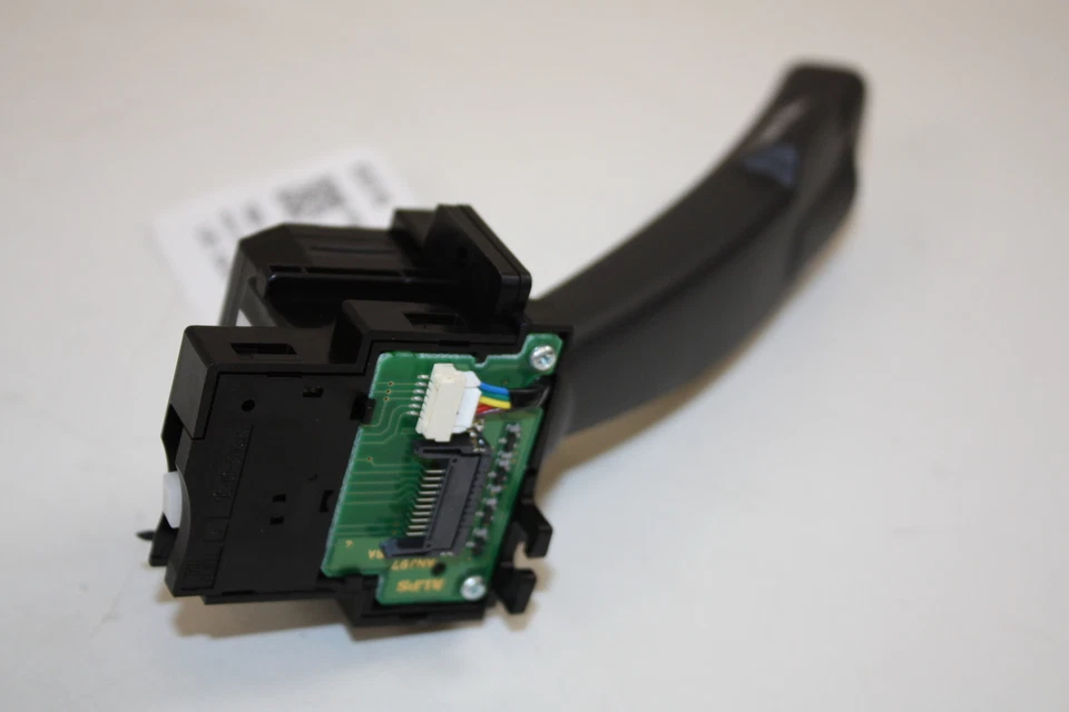 VOLVO V40 S60 V60  2010-2014 INDICATOR STALK 31394001 - Image 2 of 2