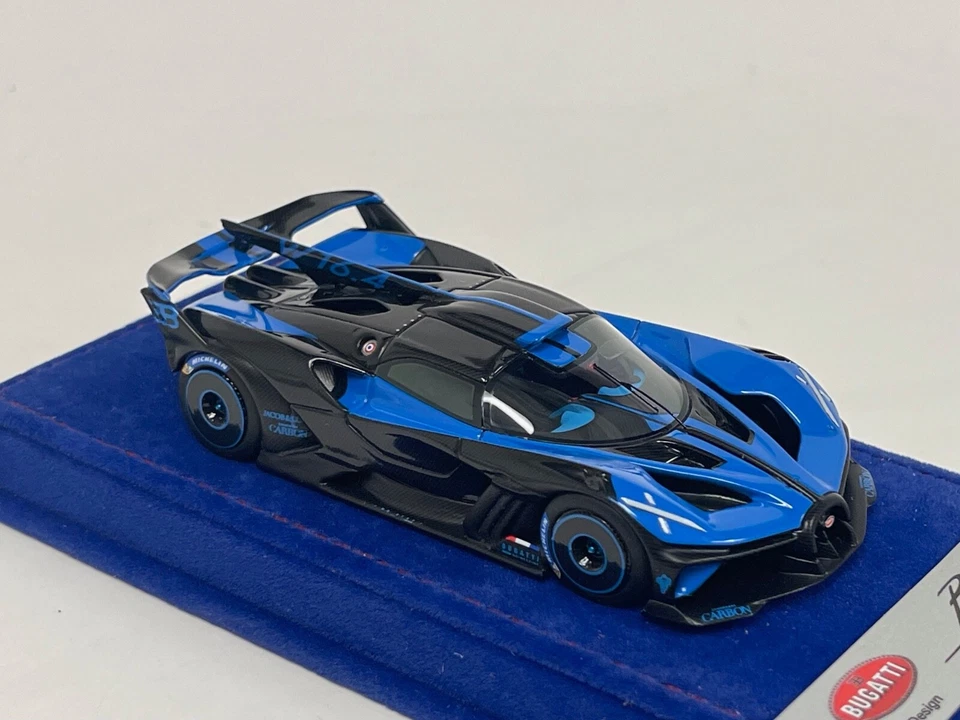 1/43 Looksmart Bugatti Bolide in Black and Blue on  Blue Alcantara Base  LS528 - Image 4 of 4