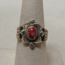  Sterling Silver and Spiny Oyster Southwest Ring Size 8