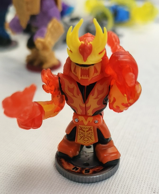 Akedo Ultimate Arcade Warriors Phoenix Fire Mizuchi Epic