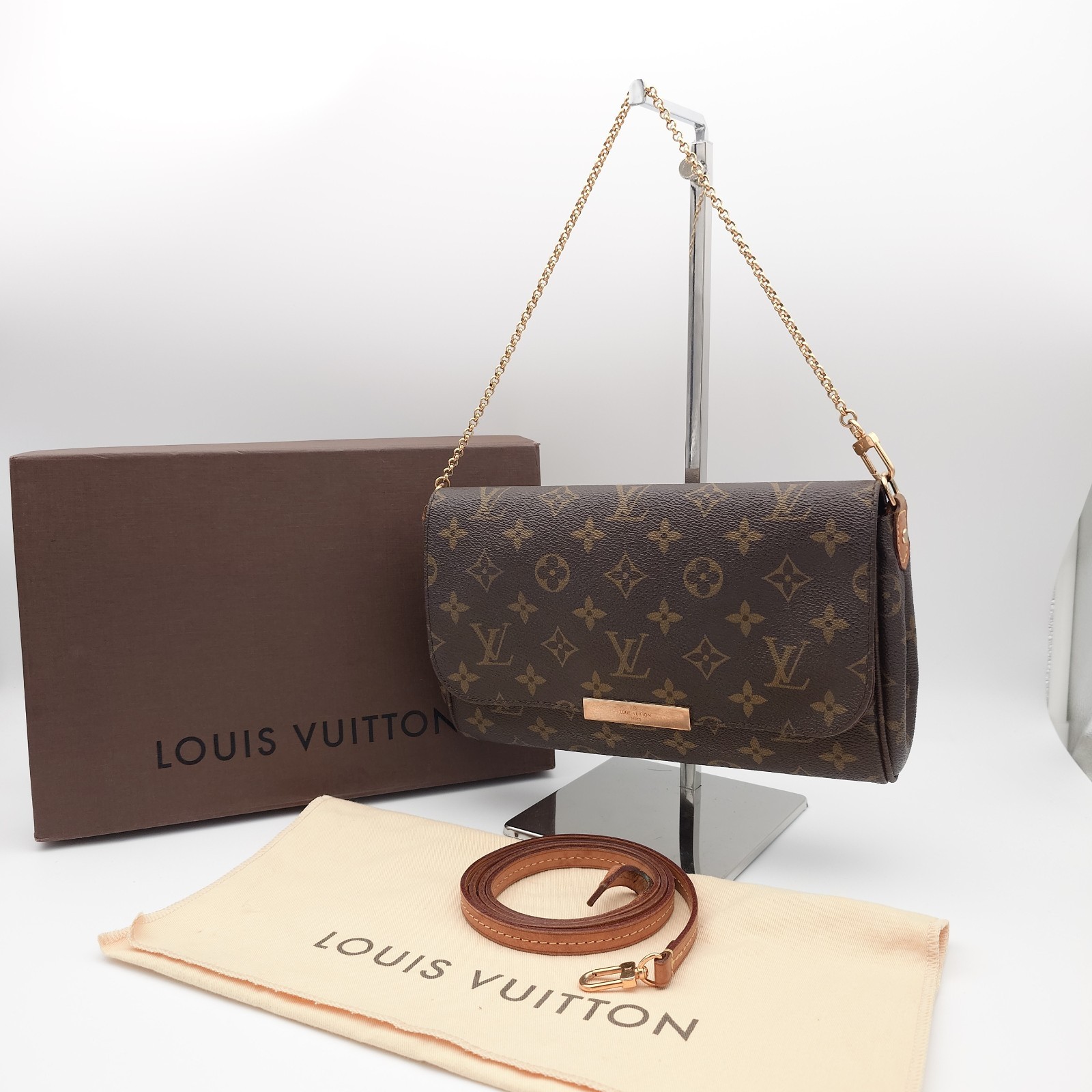 Louis Vuitton Monogram Favorite MM Shoulder Bag  M40718 DU4133 A1263