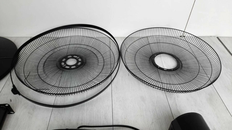 Ventilador de pie Taurus Greco 16CR 40W negro - Imagen 2 de 4