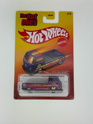 2025 Hot Wheels Volkswagen T1 Drag Bus Purple/Orange - The Hot