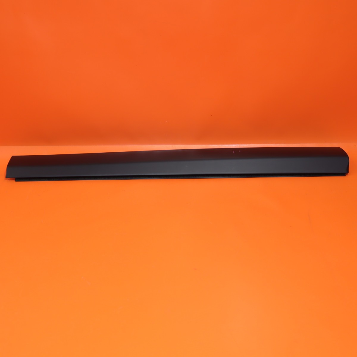 ROLLS ROYCE CULLINAN DOOR MOLDING RIGHT REAR 2017-2021 2022 2023 51137448584 OEM
