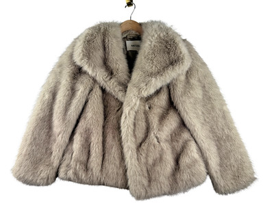 Aritzia St Moritz Faux Fur Coat Women XS Beige Plush Oversized Luxe Jacket NWT