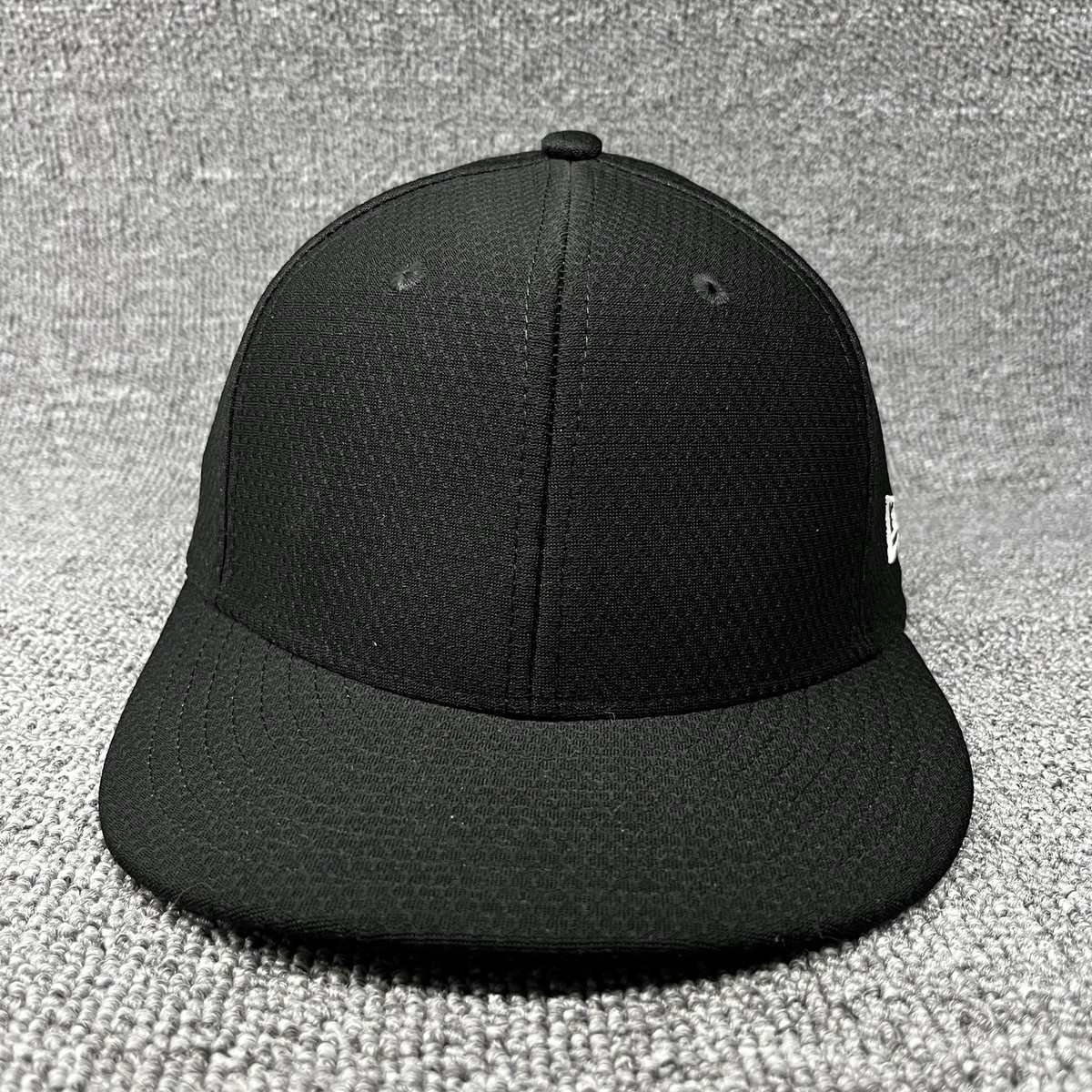New Era 59FIFTY Blank Basic Fitted Hat Black White Side Flag Size 6 7/8