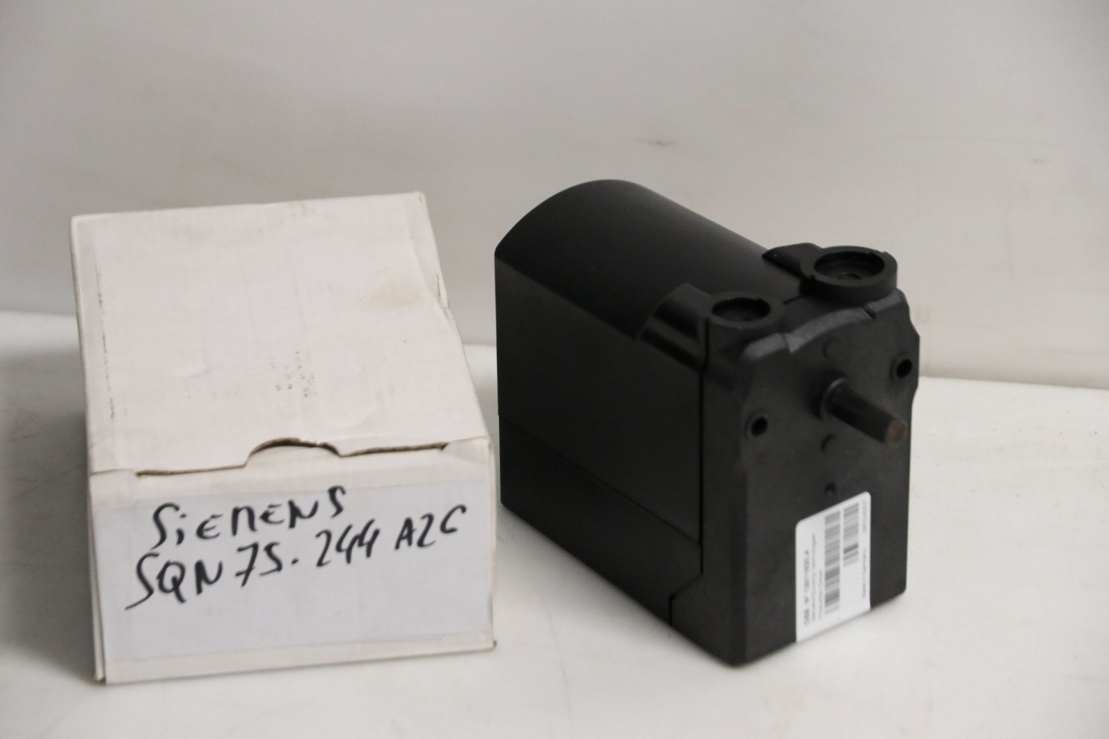 Actionneur SIEMENS SQN75.244A26 neuf d'ancien stock pour commandes de brûleur