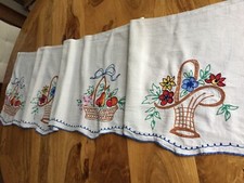 ancienne bande �tag�re coton/paniers fleurs / fruits :135 X 33 cm