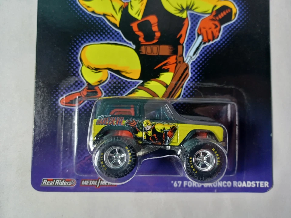 Ford Bronco Roadster 1967 Hot Wheels Pop Culture Marvel (sin abrir) (Real Riders) Foto 3 de 4