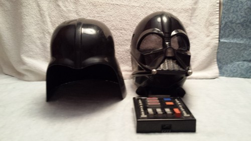 2004 Star Wars Darth Vader LucasFilm Voice Changing Helmet Mask Hasbro- 3 Peice - Picture 9 of 9