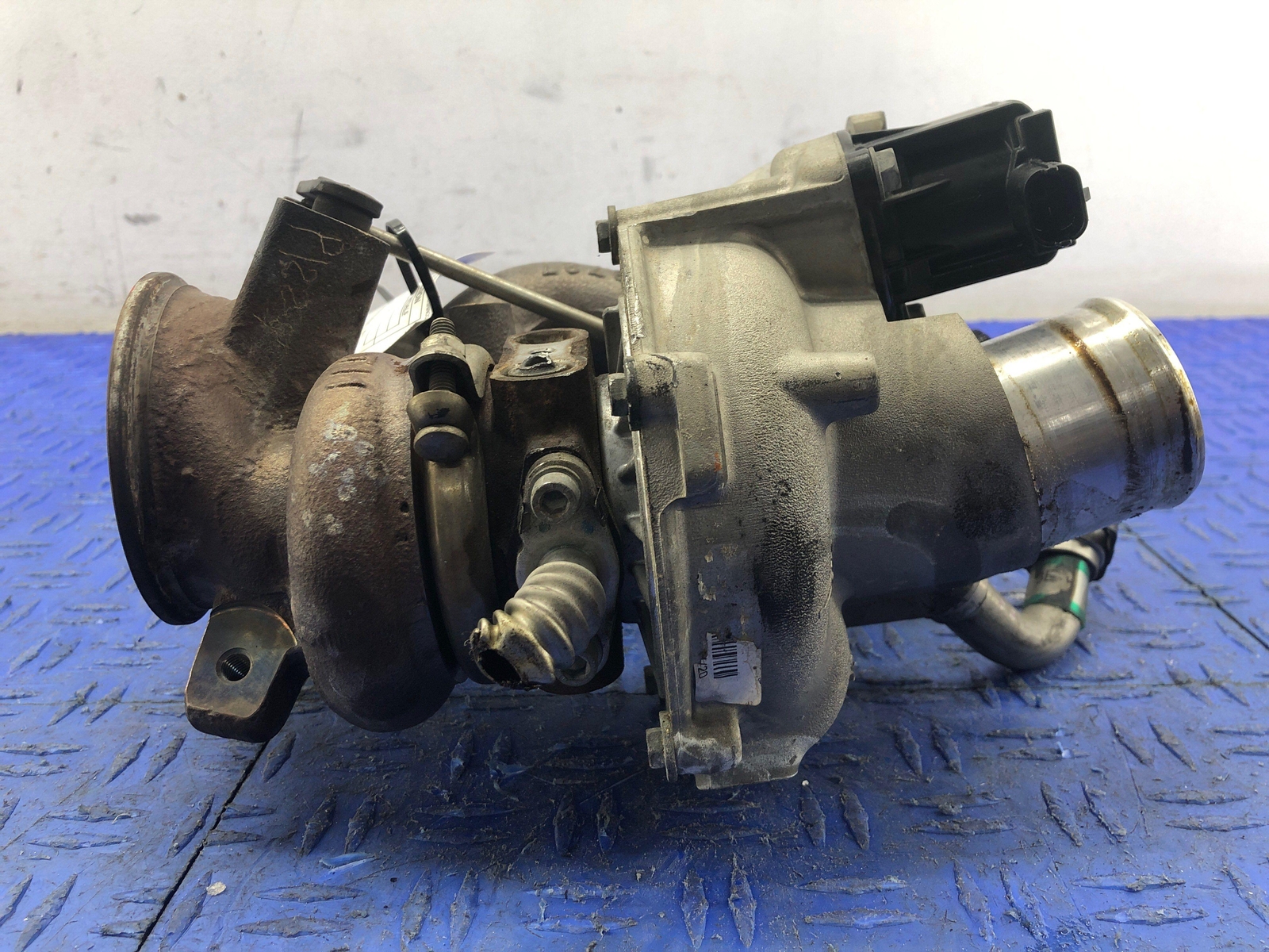 2014-2021 MASERATI QUATTROPORTE 3.0L RIGHT SIDE ENGINE TURBOCHARGER TURBO 299710