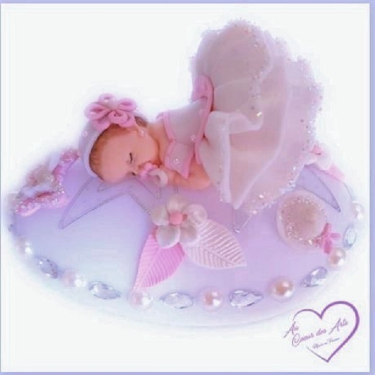 Galet lumineux bébé fille fimo une poésie de blanc et rose pour veiller sur ses rêves