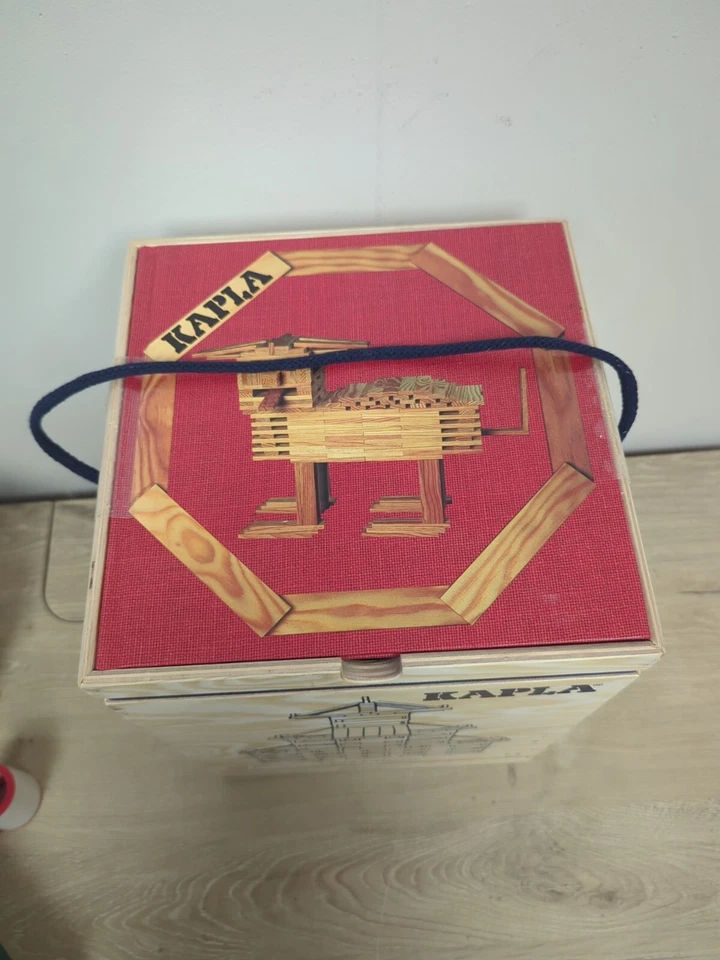 KAPLA Wooden Construction Set - 280 Building Planks in a Chest with Art Book - Image 2 of 4