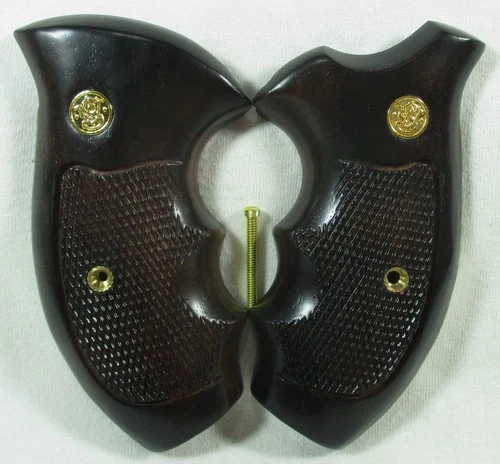 New wood checkered grips for S&W Revolvers, N Frame, Round Butt
