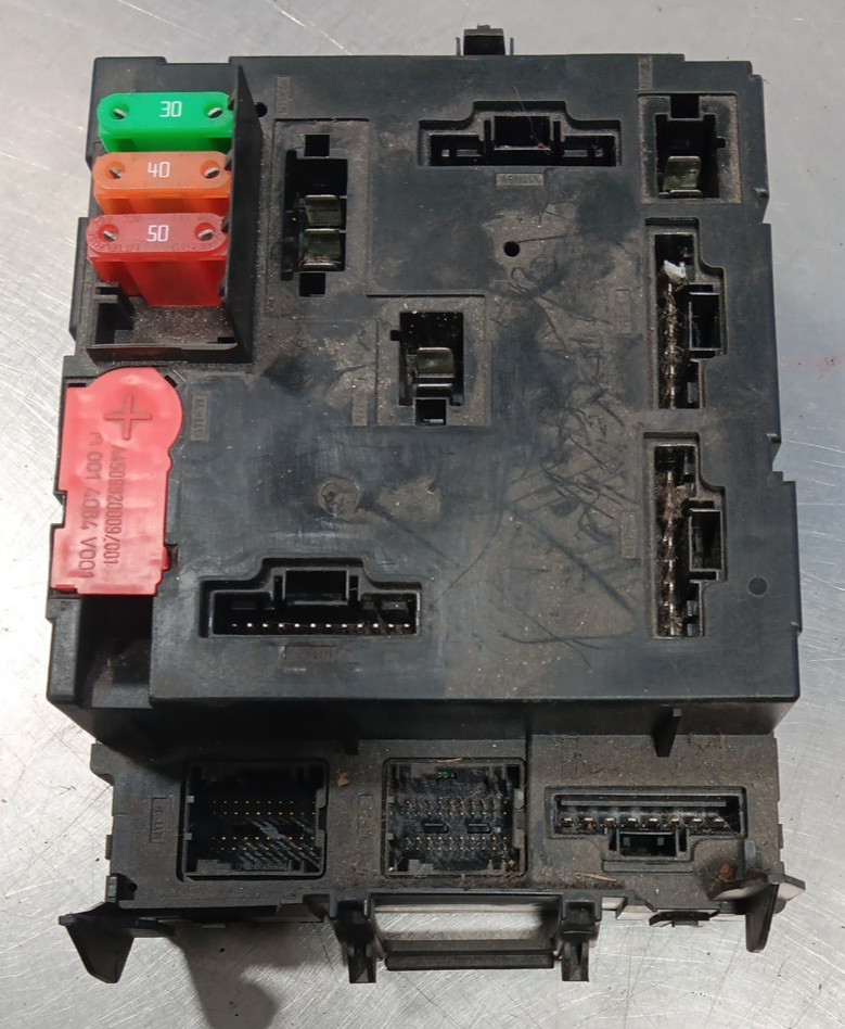 SMART FOR TWO BRABUS 2009 OE BODY CONTROL MODULE FUSE BOX A4515402250/001