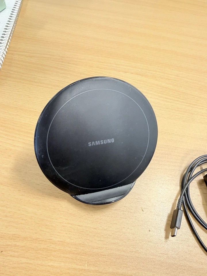 Samsung Fast Charge Wireless Charger Stand EP-N5105 黑色 — 第 2/2 张图片