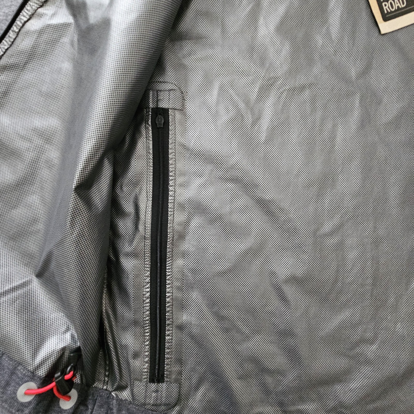 Giro Apparel New Roads Pertex Shield Gray Wind/Rain Vented Cycling Vest Size Sm