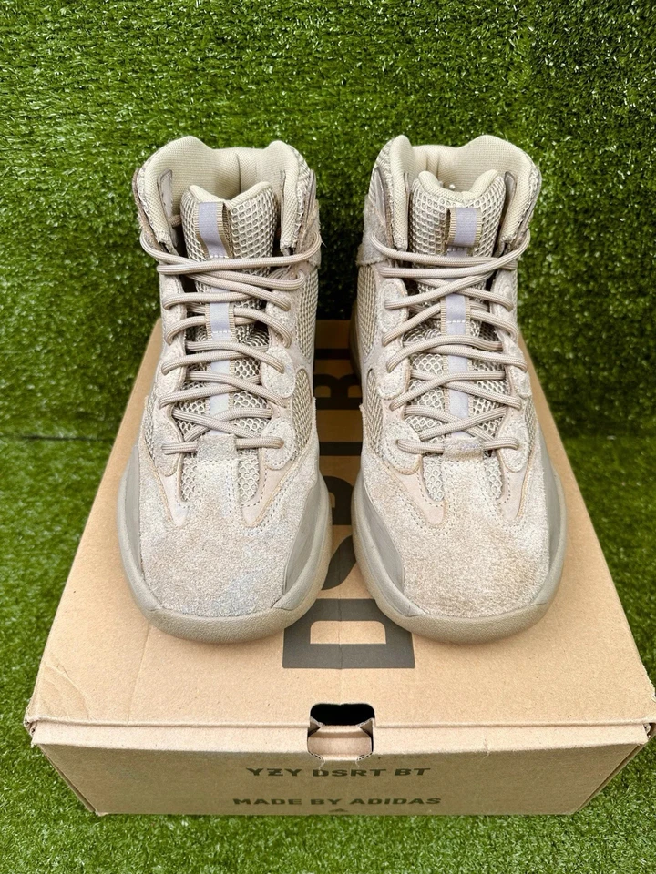 Bota Adidas Yeezy Desert Rock tamanho 9 - Imagem 2 de 4