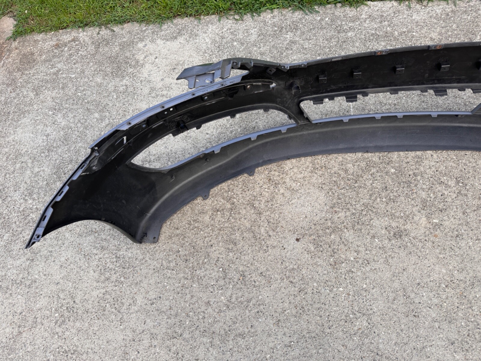 2011 2012 2013 Hyundai Equus front bumper 865113N000 “NO SHIPPING