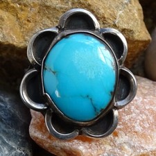 Vintage Native American Navajo Turquoise and Sterling Silver Ring Size 5 3/4