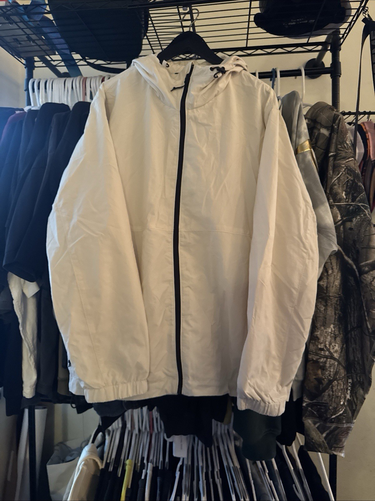 Men’s White Hooded Full-Zip Windbreaker Jacket Solid Regular Fit