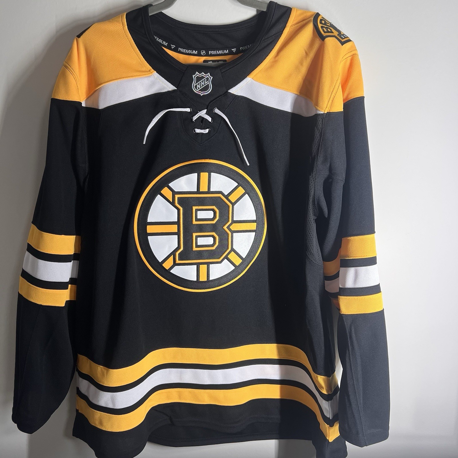 Boston Bruins Fanatics Premium NHL Jersey Black Home - Size 54 (XL) - NWOT